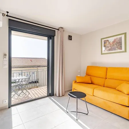 Renove Centre Lavandou, Proche - Fr-1-816-7 Διαμέρισμα Le Lavandou