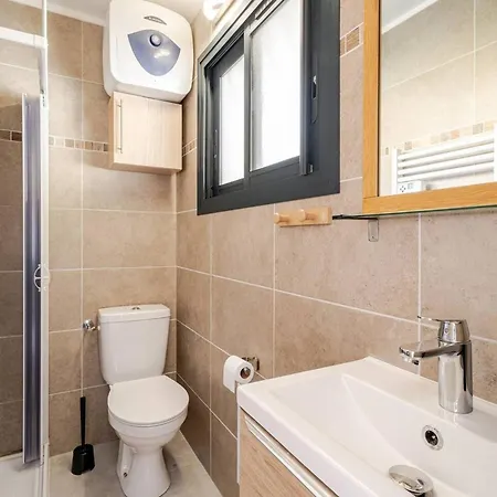 Renove Centre Lavandou, Proche - Fr-1-816-7 * لو لا فاندو