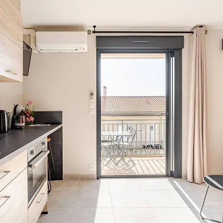 Renove Centre Lavandou, Proche - Fr-1-816-7 شقة