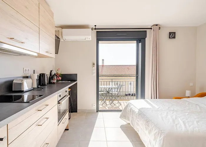 Renove Centre Lavandou, Proche - Fr-1-816-7 * Le Lavandou