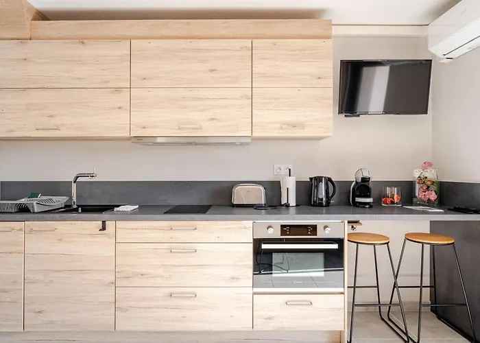 Renove Centre Lavandou, Proche - Fr-1-816-7 Le Lavandou